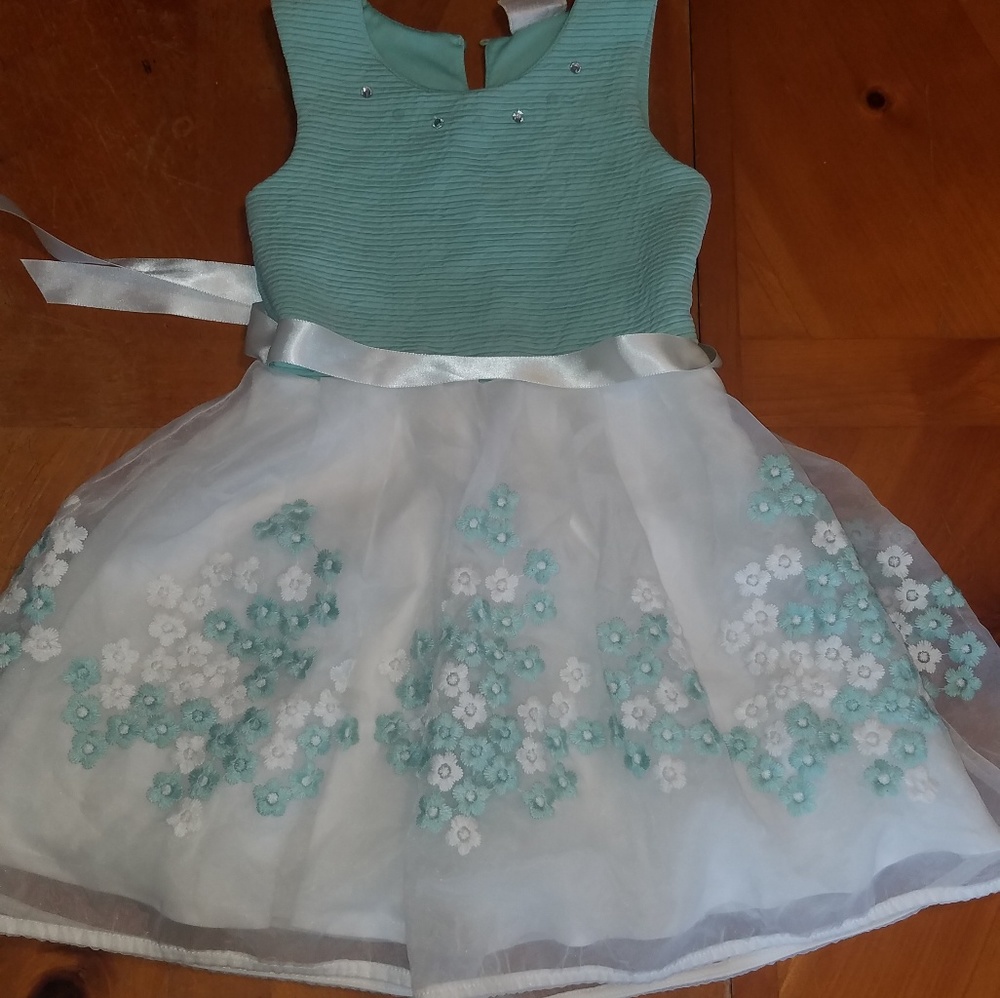 Beautee girls dress